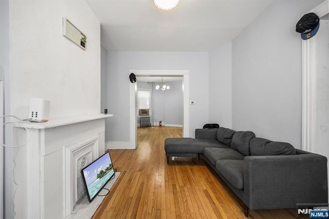 108 Ward Street, Orange, NJ 07050