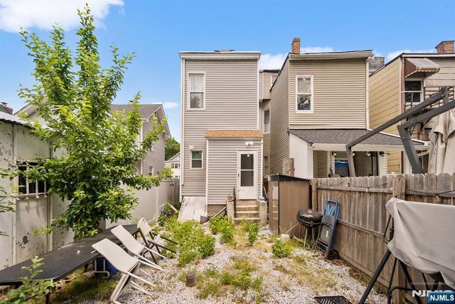 108 Ward Street, Orange, NJ 07050