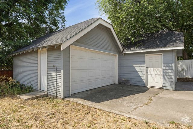 816 E Gordon Ave, Spokane, WA 99207