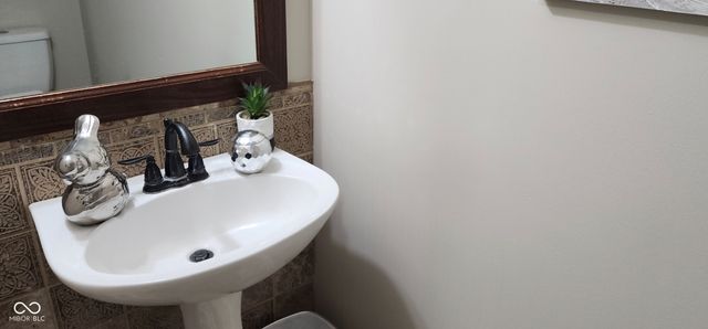 4519 Woodland Court, Indianapolis, IN 46254