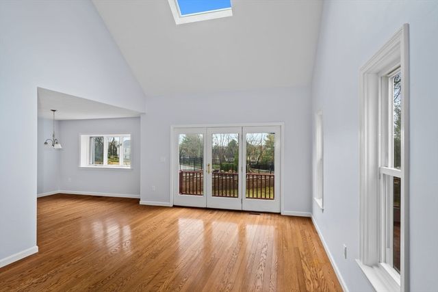 20 Blacksmith Way, Saugus, MA 01906