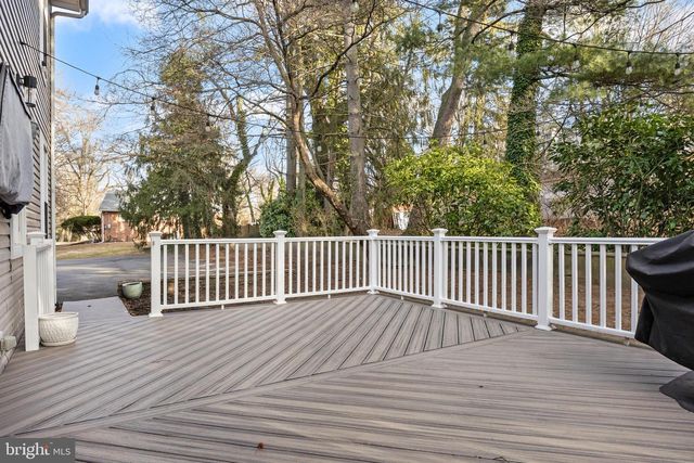 22 BROOKDALE DR, Cherry Hill, NJ 08034