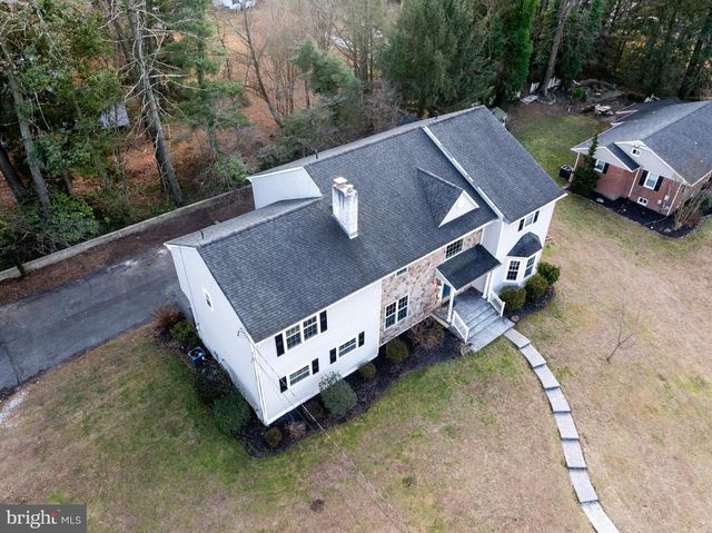 22 BROOKDALE DR, Cherry Hill, NJ 08034