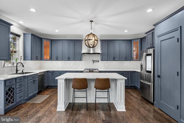 22 BROOKDALE DR, Cherry Hill, NJ 08034