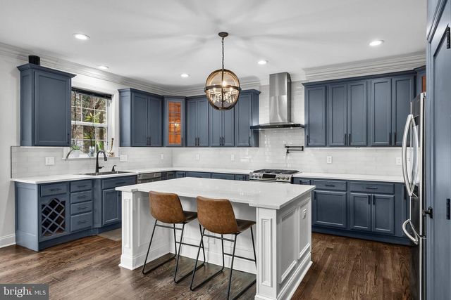 22 BROOKDALE DR, Cherry Hill, NJ 08034