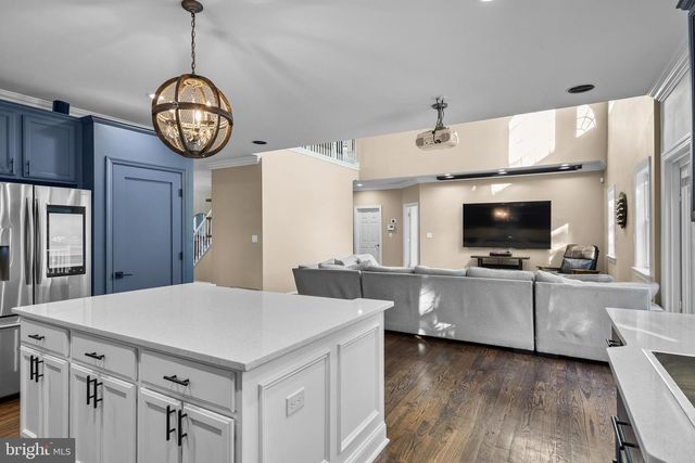 22 BROOKDALE DR, Cherry Hill, NJ 08034