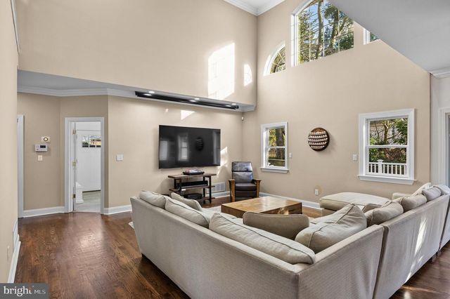 22 BROOKDALE DR, Cherry Hill, NJ 08034