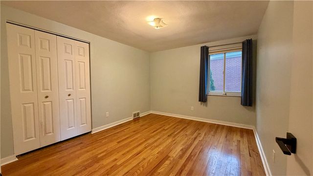 307 Garlow Dr, Penn Hills, PA 15235