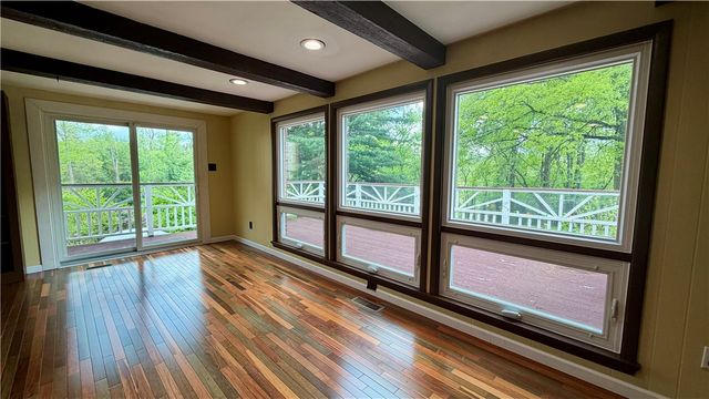 307 Garlow Dr, Penn Hills, PA 15235