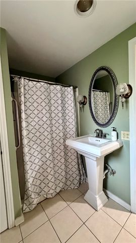 307 Garlow Dr, Penn Hills, PA 15235