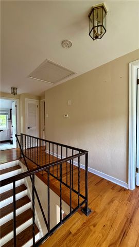 307 Garlow Dr, Penn Hills, PA 15235