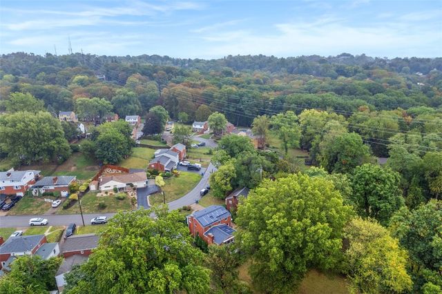 307 Garlow Dr, Penn Hills, PA 15235