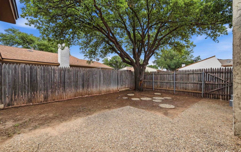 Image 20 of property listing at 3819 Green Meadow Drive D, San Angelo, TX 76904