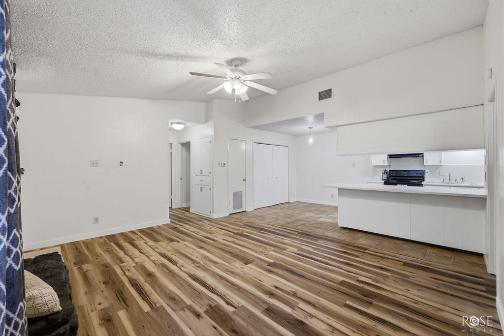 Image 5 of property listing at 3819 Green Meadow Drive D, San Angelo, TX 76904