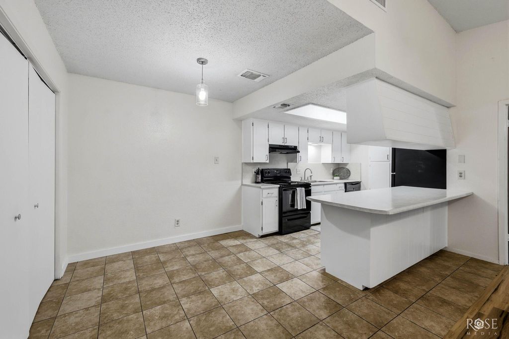 Image 6 of property listing at 3819 Green Meadow Drive D, San Angelo, TX 76904