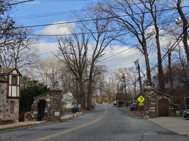 69 Highland Trl, Denville Twp., NJ 07834