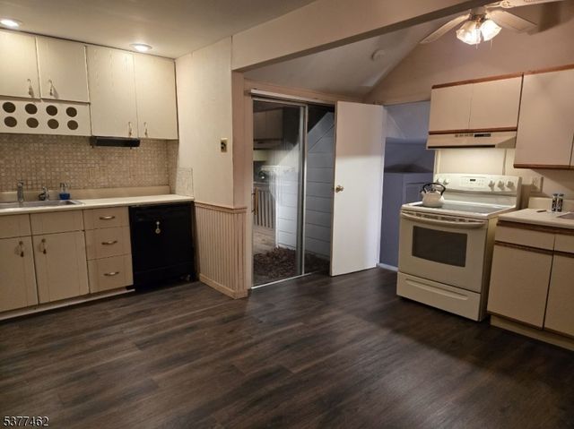 69 Highland Trl, Denville Twp., NJ 07834