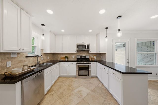 5506 Creekbend Drive, Houston, TX 77096