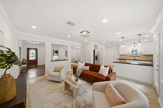 5506 Creekbend Drive, Houston, TX 77096