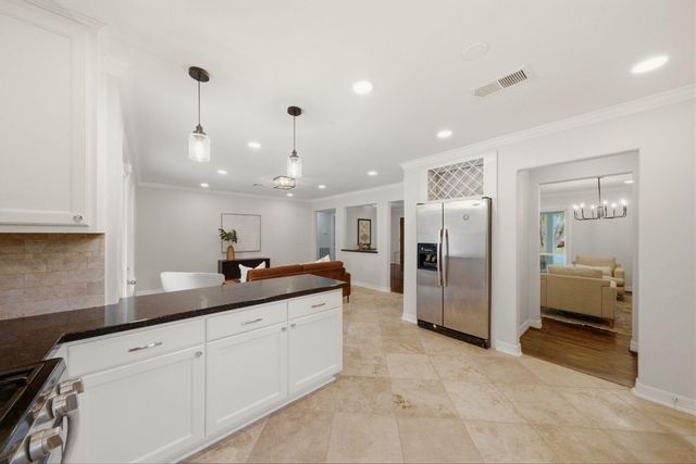 5506 Creekbend Drive, Houston, TX 77096