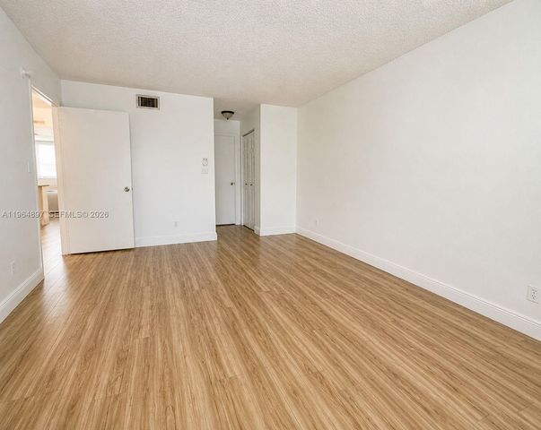 445 NE 195th Street 429, Miami, FL 33179