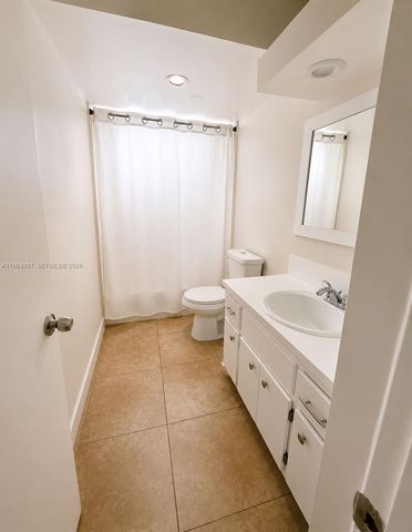 445 NE 195th Street 429, Miami, FL 33179
