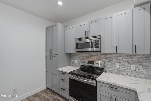 21655 N 36TH Avenue 119, Glendale, AZ 85308