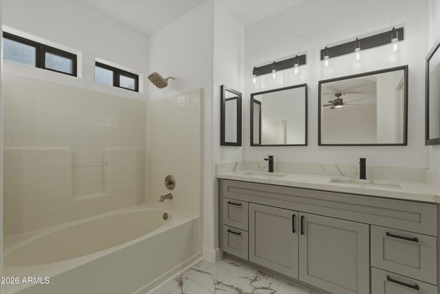 21655 N 36TH Avenue 119, Glendale, AZ 85308