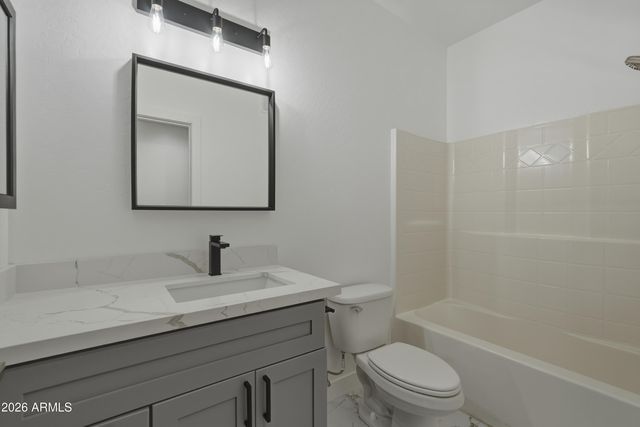 21655 N 36TH Avenue 119, Glendale, AZ 85308