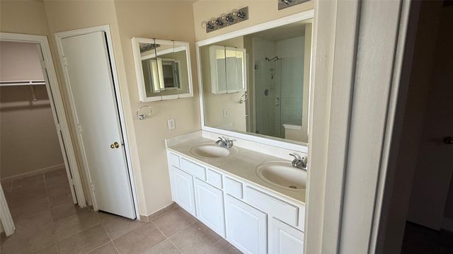 16806 Pheasant Creek Court, Sugar Land, TX 77498