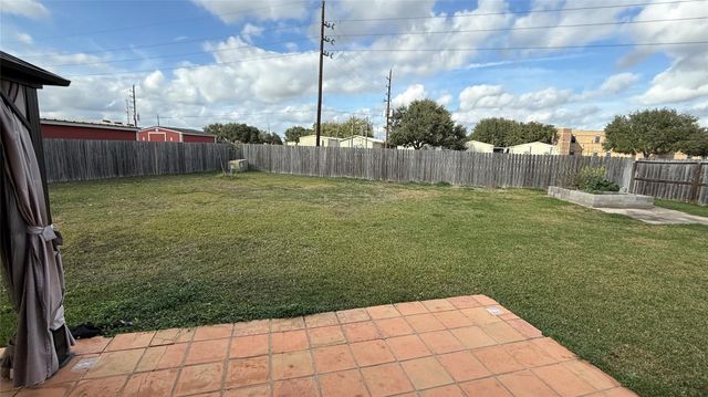 16806 Pheasant Creek Court, Sugar Land, TX 77498