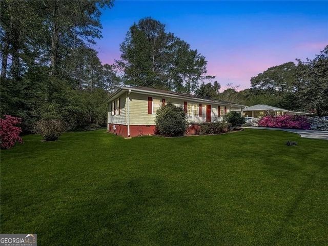 5912 Garner Road SW, Mableton, GA 30126