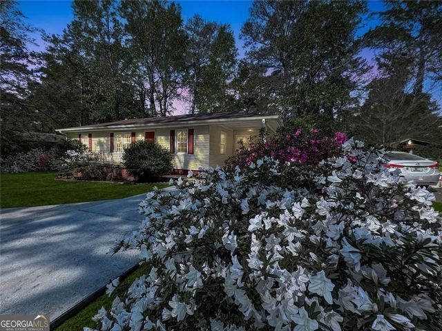 5912 Garner Road SW, Mableton, GA 30126