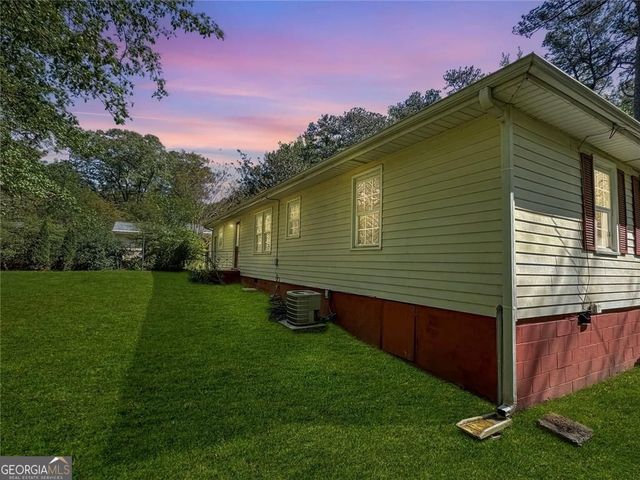 5912 Garner Road SW, Mableton, GA 30126