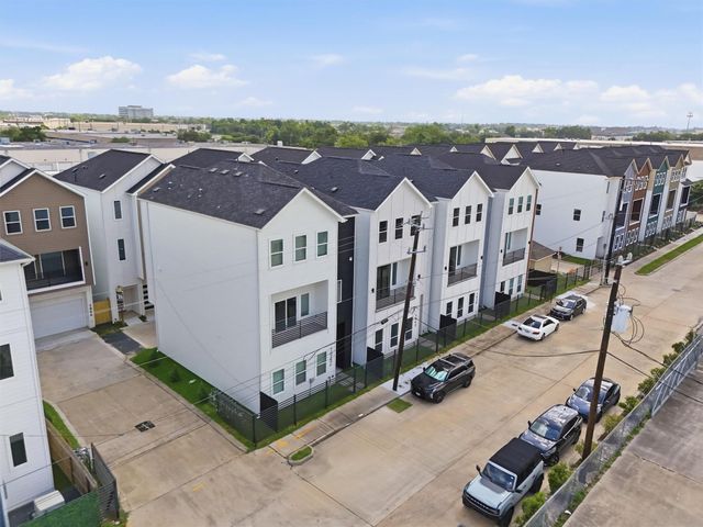1942 Purswell Road, Houston, TX 77055