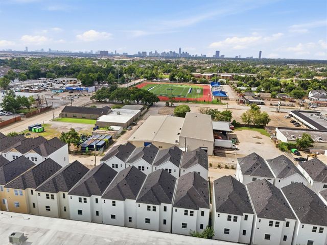 1942 Purswell Road, Houston, TX 77055