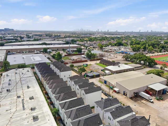 1942 Purswell Road, Houston, TX 77055