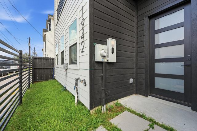 1942 Purswell Road, Houston, TX 77055