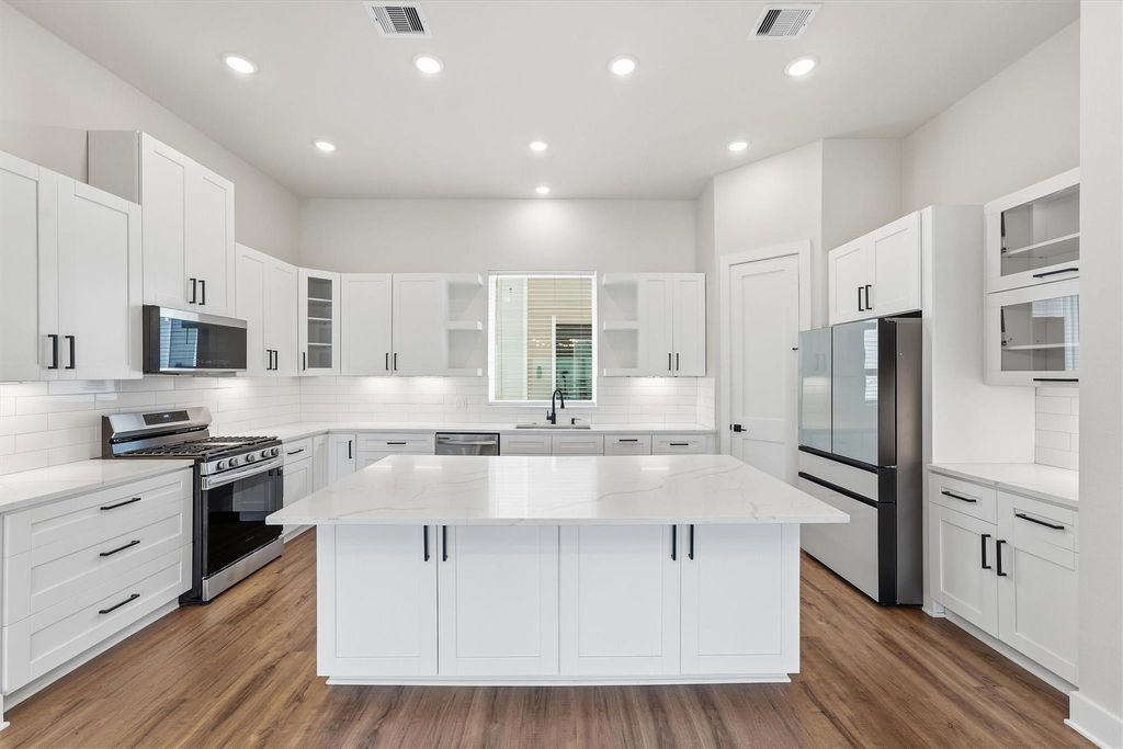 1942 Purswell Road, Houston, TX 77055
