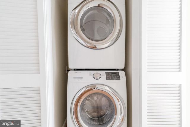 330 11TH ST SE, Washington, DC 20003