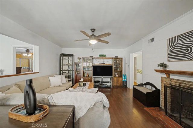 621 E Cypress Avenue, Glendora, CA 91741