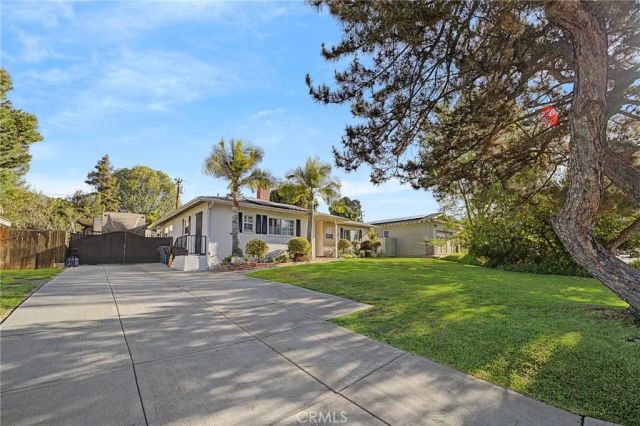 621 E Cypress Avenue, Glendora, CA 91741