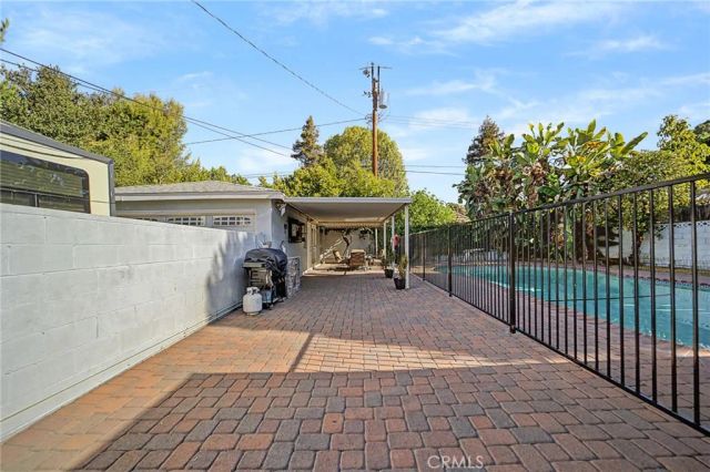 621 E Cypress Avenue, Glendora, CA 91741