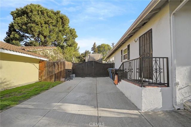 621 E Cypress Avenue, Glendora, CA 91741