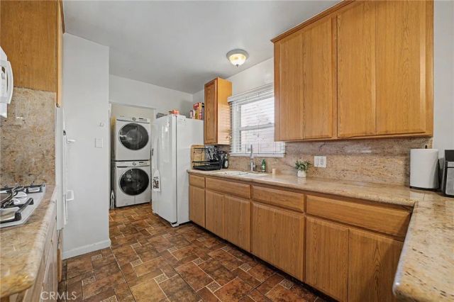 621 E Cypress Avenue, Glendora, CA 91741