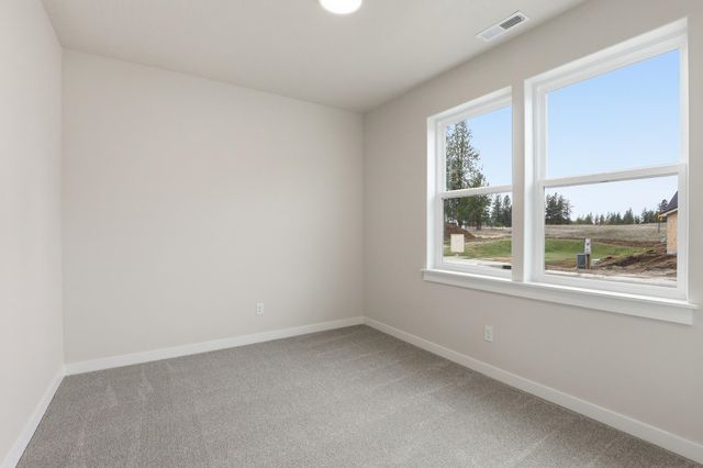 5328 N Sun Beam Ln, Spokane, WA 99217