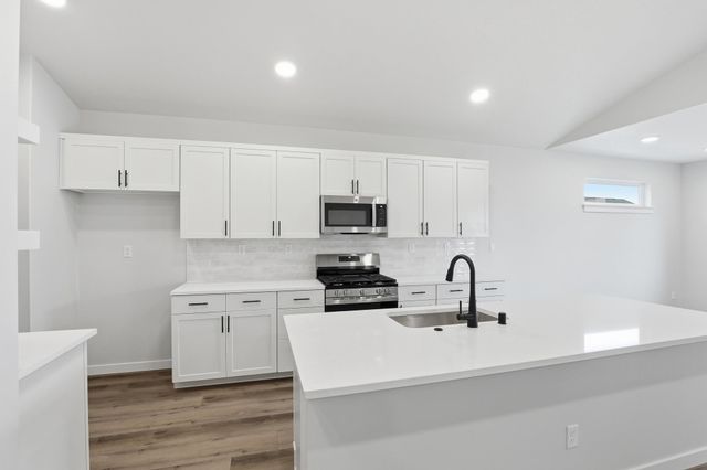 5328 N Sun Beam Ln, Spokane, WA 99217