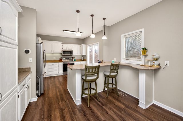 9012 Telford Circle, Johnston, IA 50131