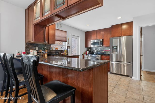 230 River Road, Red Bank, NJ 07701