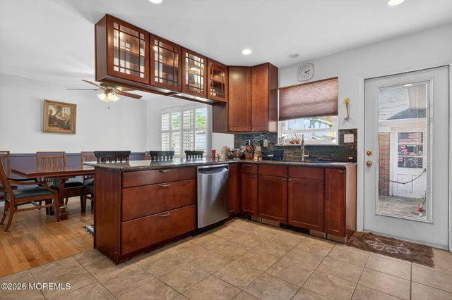 230 River Road, Red Bank, NJ 07701
